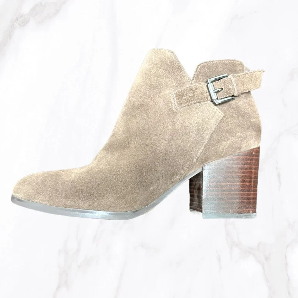 Marc Fisher‎ Taupe Suede Omvandy Ankle Bootie, Size 7.5